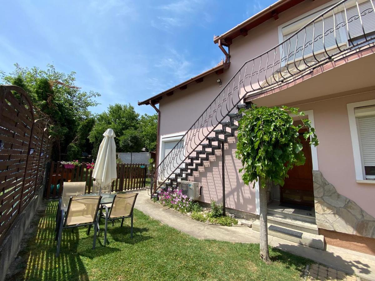 Do-ti Apartmanhaz * Balatonlelle