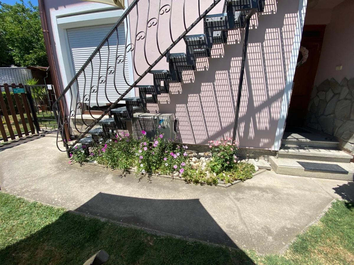 Do-ti Apartmanhaz * Balatonlelle
