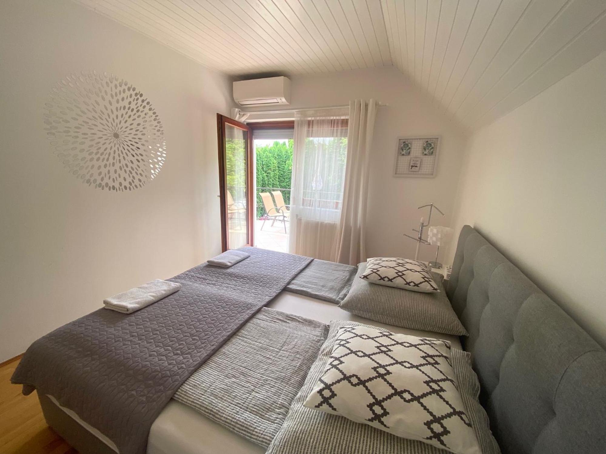 Do-ti Apartmanhaz Apartment *